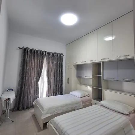 Sky Appartamento Sarandë